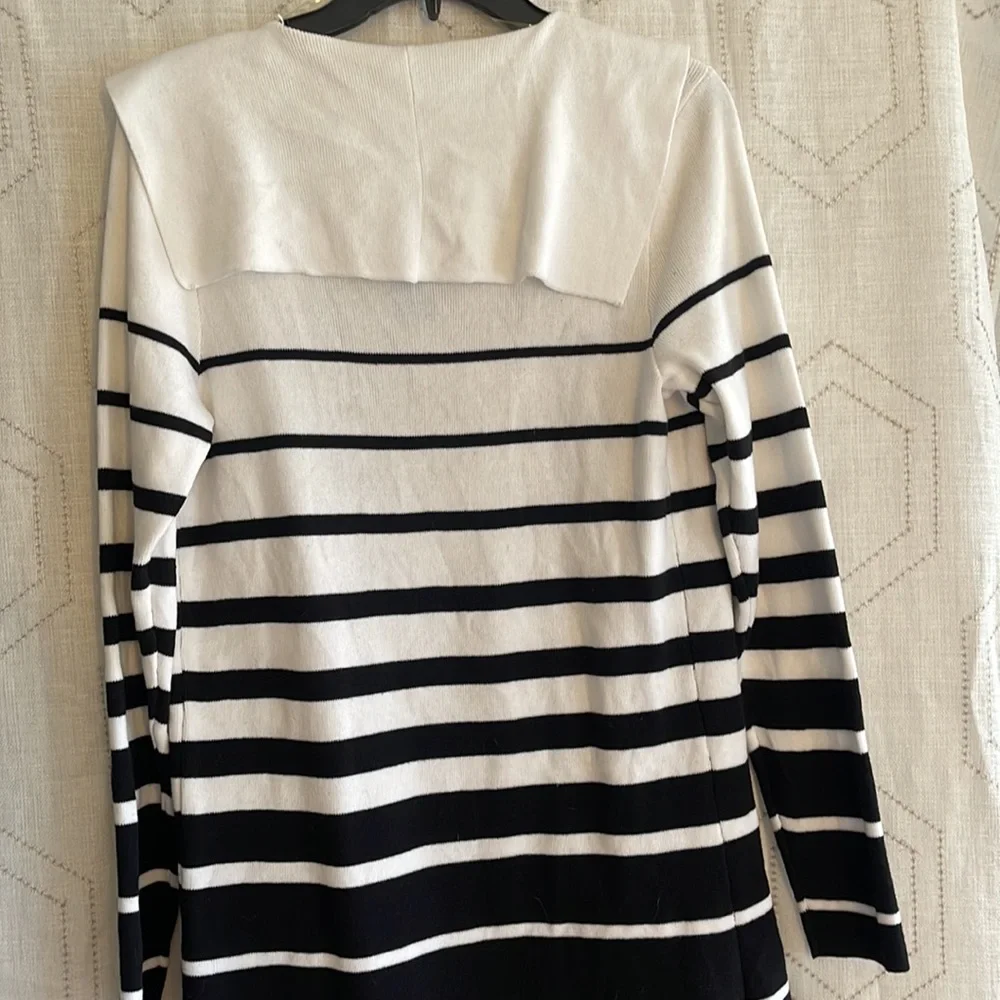 Cardigan - Picture 2 of 2